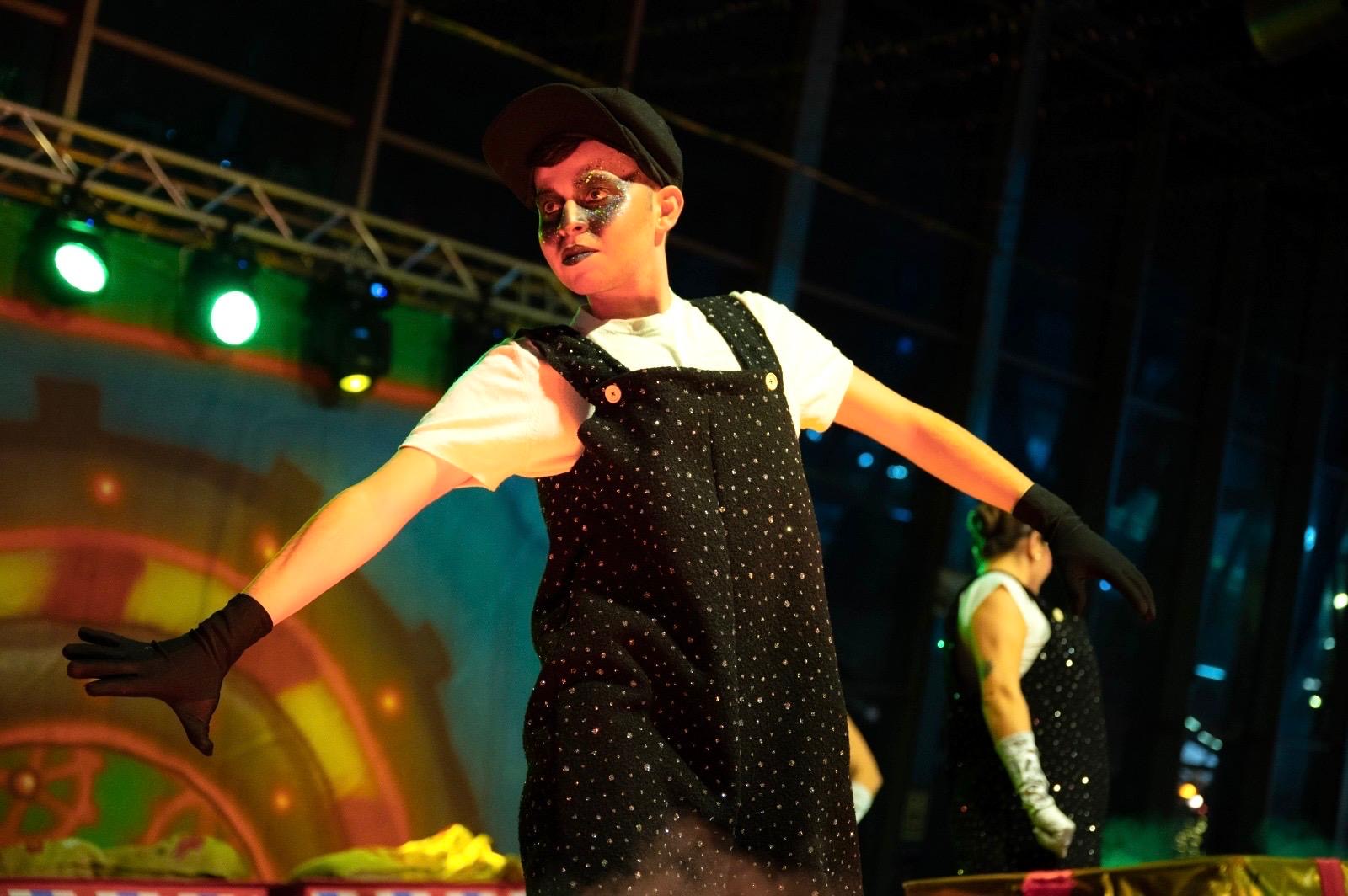 b32e9b4a-6b09-4e77-9294-b56f410a2d04